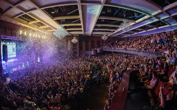 Lively performance at The Fillmore Miami Beach