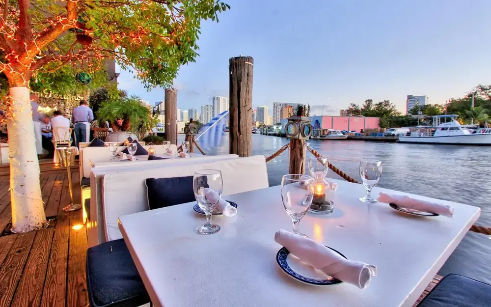 Kiki on the River's outside dining area next to the river