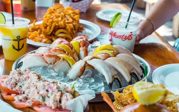 Spread at Monty's with fresh crab claws and crispy fries