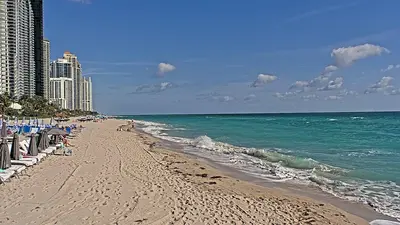 A live view of Sunny Isles Beach, North View
