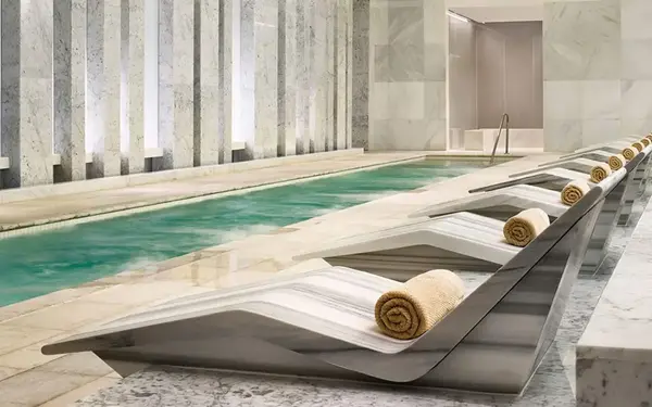 Lapis' mineral jet pool area