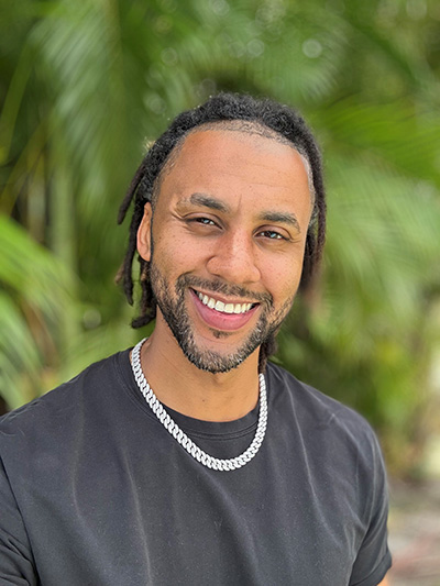 Stefan_Smith_400x533.jpg