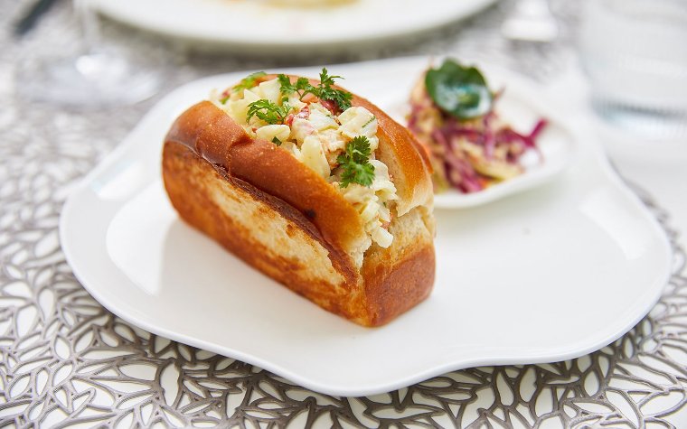 Lobster roll at Le Jardinier