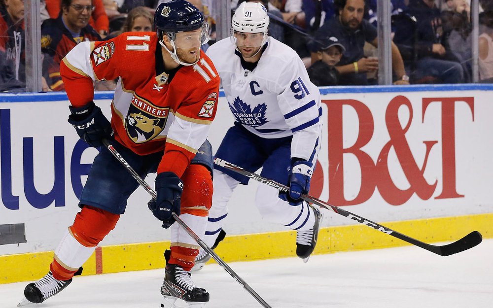 Florida Panthers compitiendo en el hielo