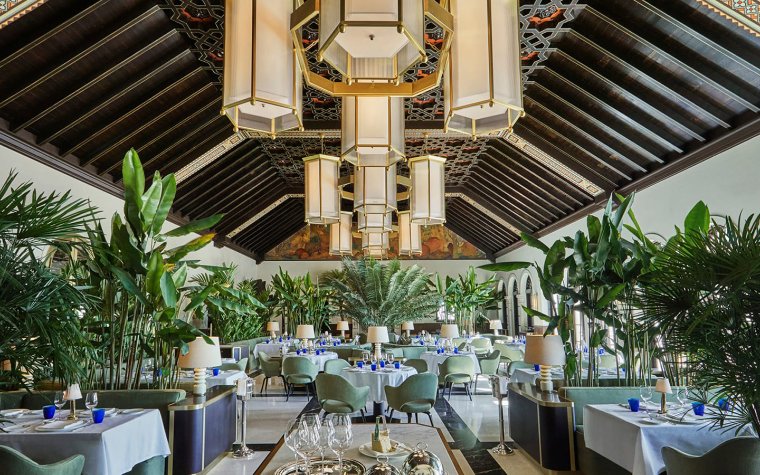 Lido restaurant at Four Seasons Surf Club with ocean views