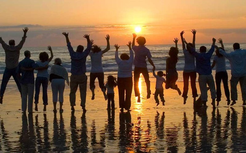 Family reunion on the beach