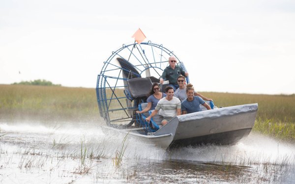 Passeio de aerobarco pelos Everglades