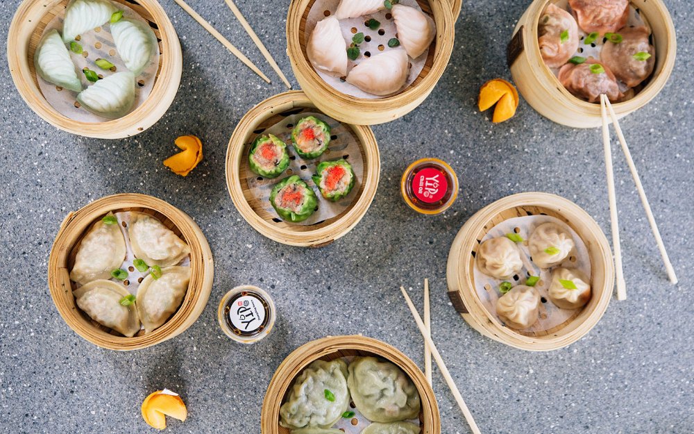 Dim sum de Yip servido en vaporeras de bambú