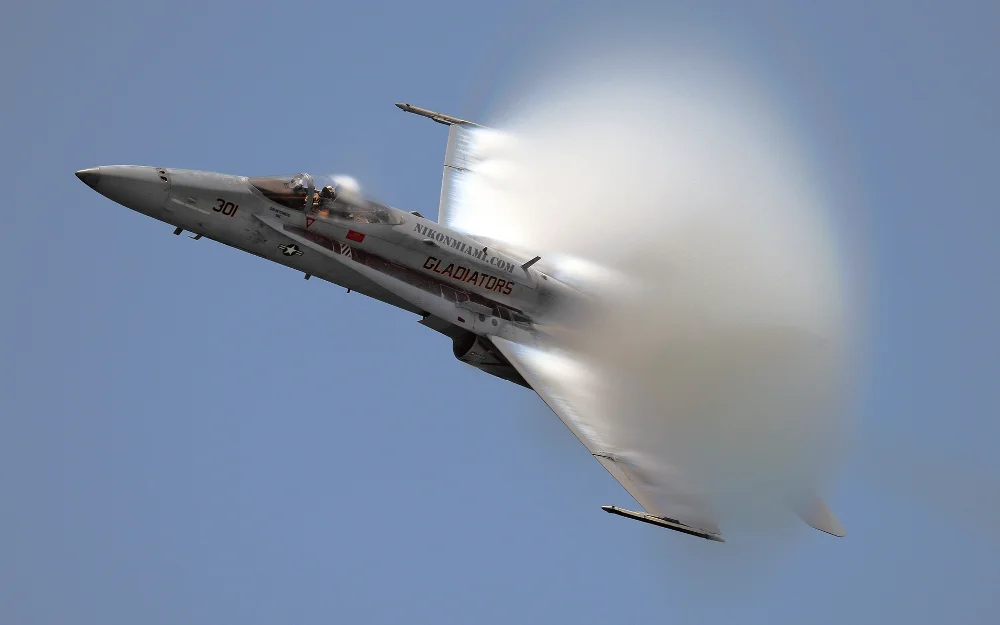 Gladiator Plane in sound cloud