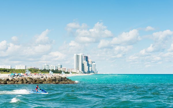Jet Ski na água em South Beach