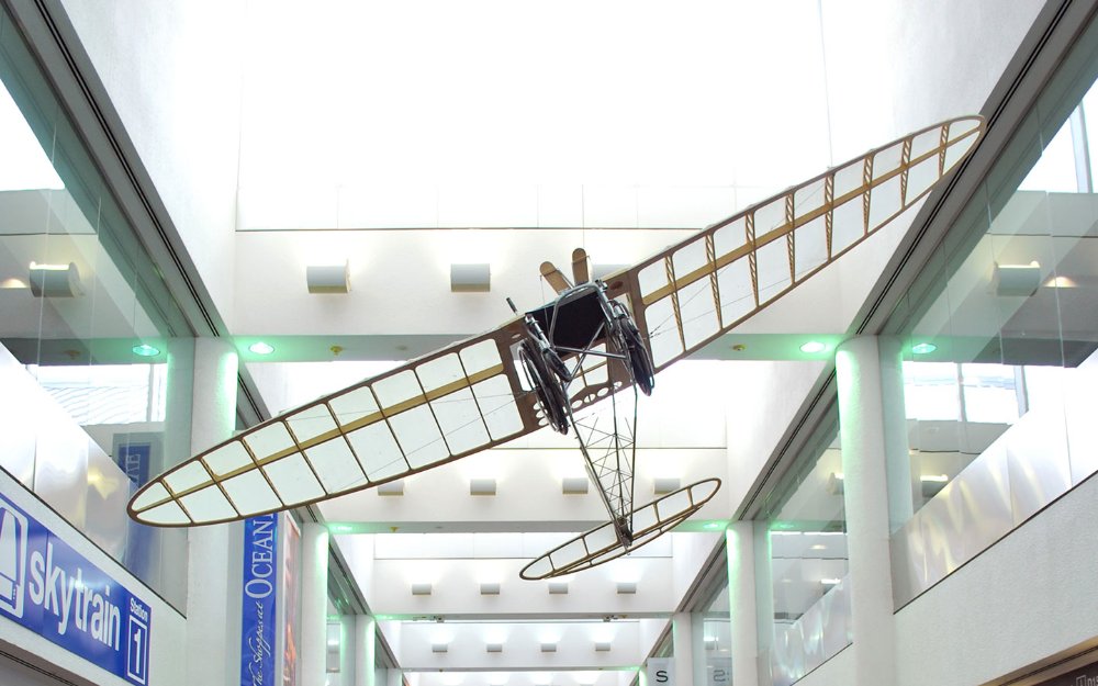 Air Chair-Flughafenkunst im Inneren gefunden Miami International Airport