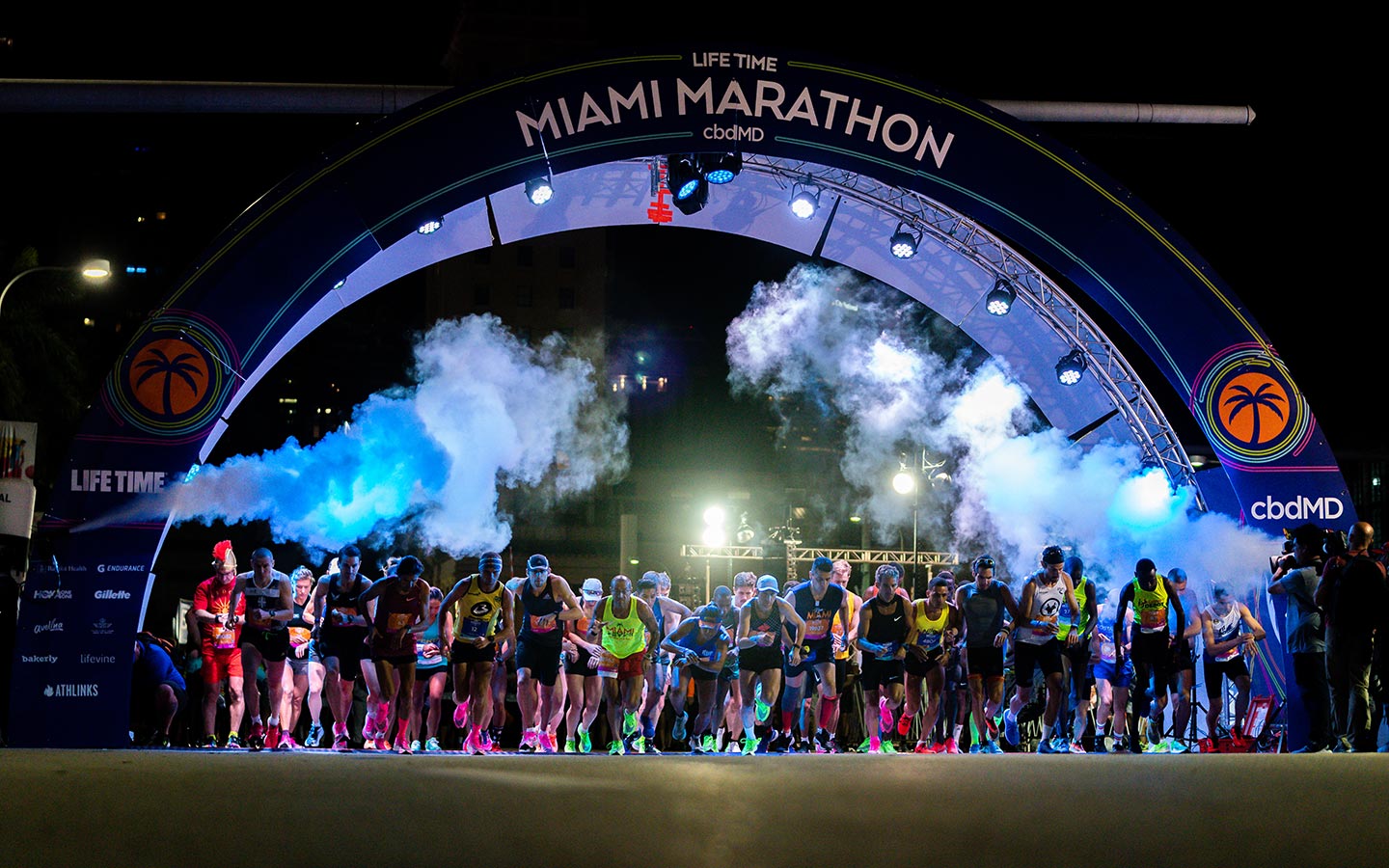Participants getting ready at the starting line for the Miami Marathon