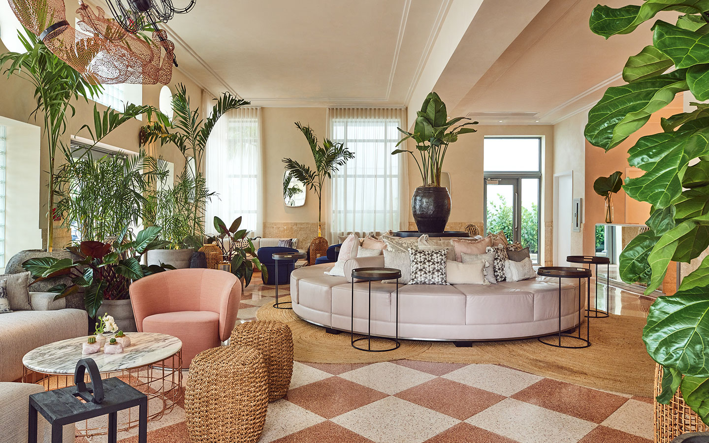 Seating area at Hotel Greystone's lobby