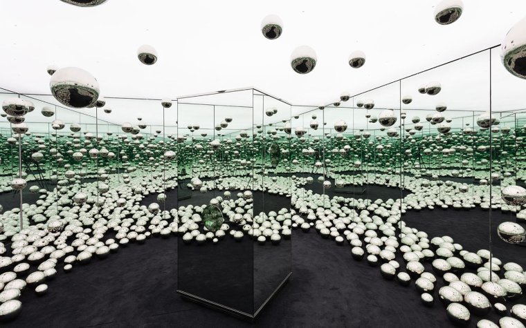 Kusama's infinity room at The Rubell Museum Silver balls in Kusama's Infinity Mirrored Room at The Rubell Museum