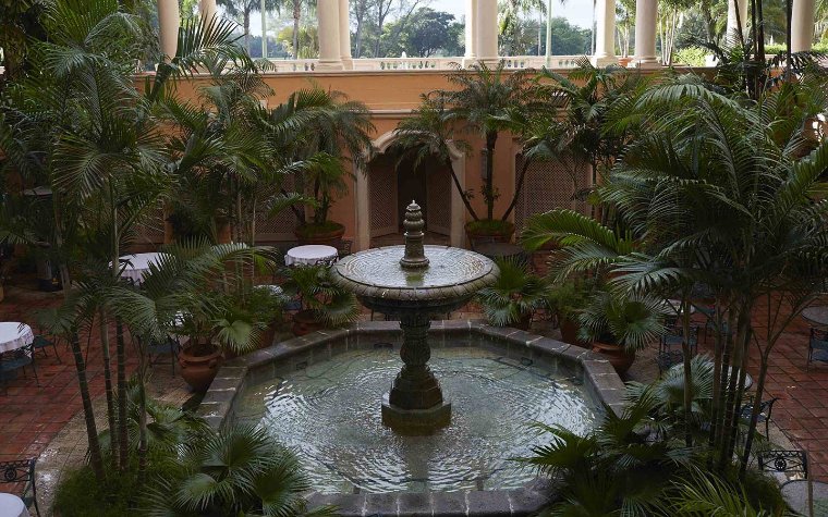Fountain in Fontana at the Biltmore Fountain in Fontana at the Biltmore
