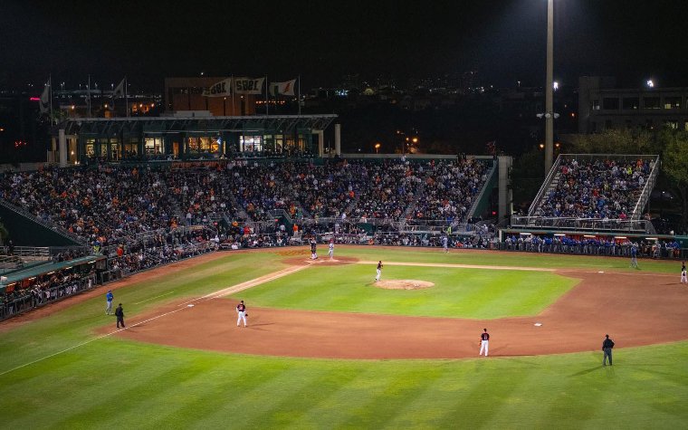 UM-Baseball