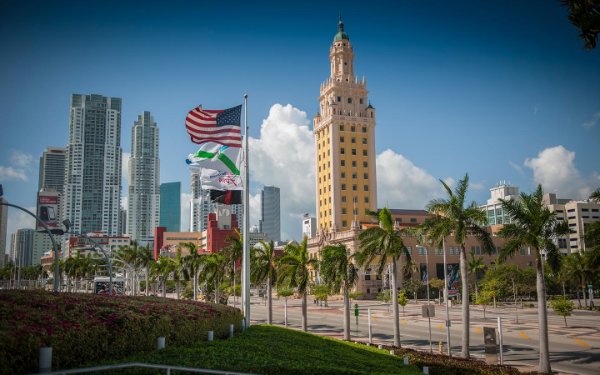 Horizonte del centro de Miami