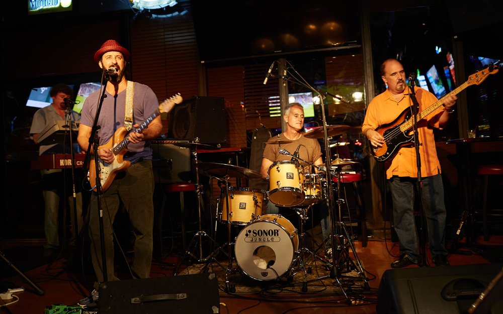 Musicians performing at CityPlace Doral