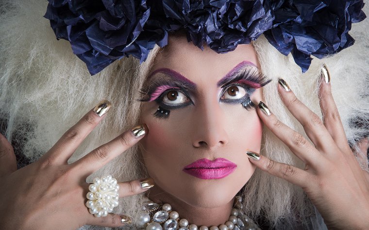 Drag close-up