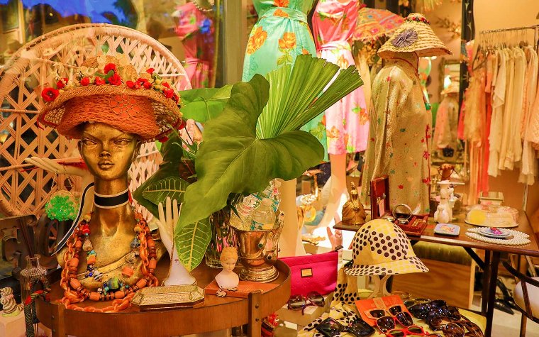 Vintage clothing and unique accessories at House of Findings Vintage clothing and unique accessories at House of Findings