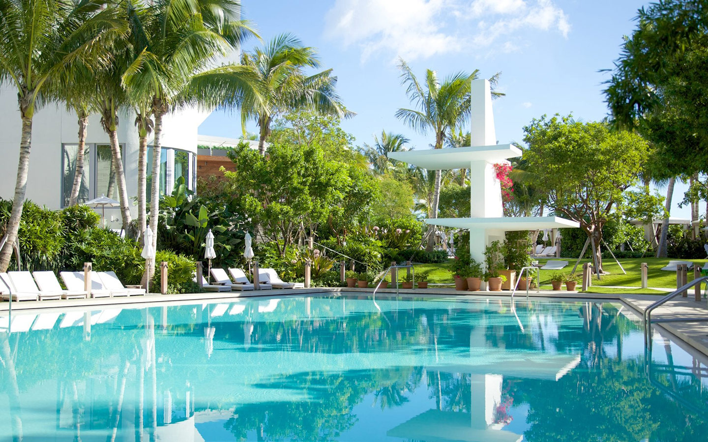 Miami Edition Pool original diving platform
