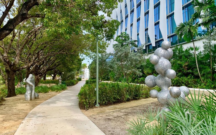 Garden path with sculptures at the Miami Beach Convention Center